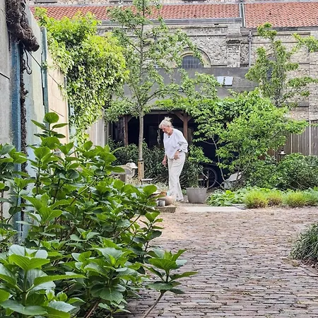 Sfeervolle Vooroorlogse Woning Nabij Centrum 埃因霍温