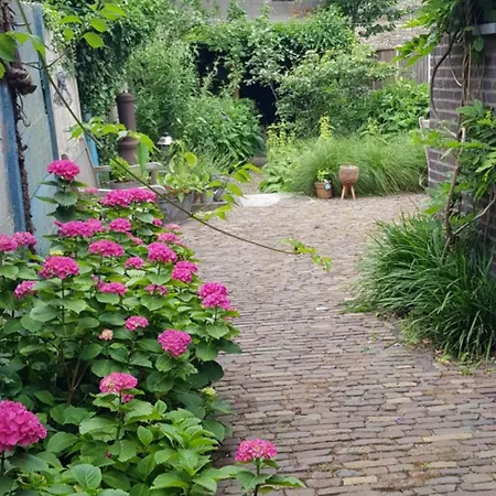 公寓 Sfeervolle Vooroorlogse Woning Nabij Centrum