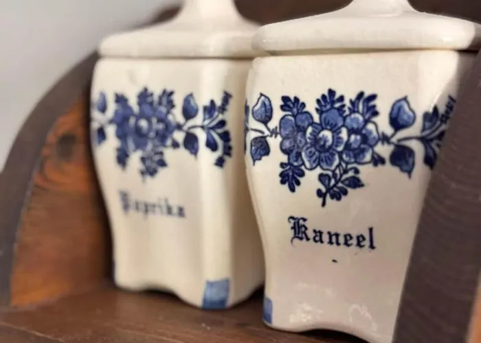 Sfeervolle Vooroorlogse Woning Nabij Centrum