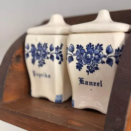 Sfeervolle Vooroorlogse Woning Nabij Centrum