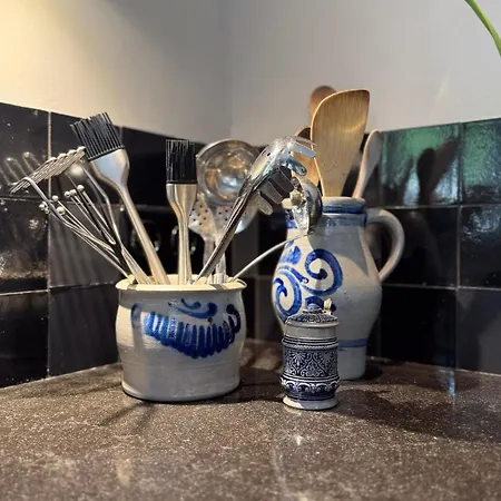 Apartamento Sfeervolle Vooroorlogse Woning Nabij Centrum