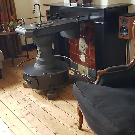 Apartamento Sfeervolle Vooroorlogse Woning Nabij Centrum *